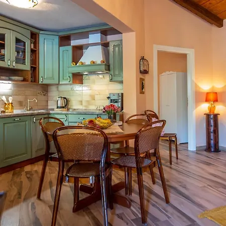 Hacienda Mihovil Marin *